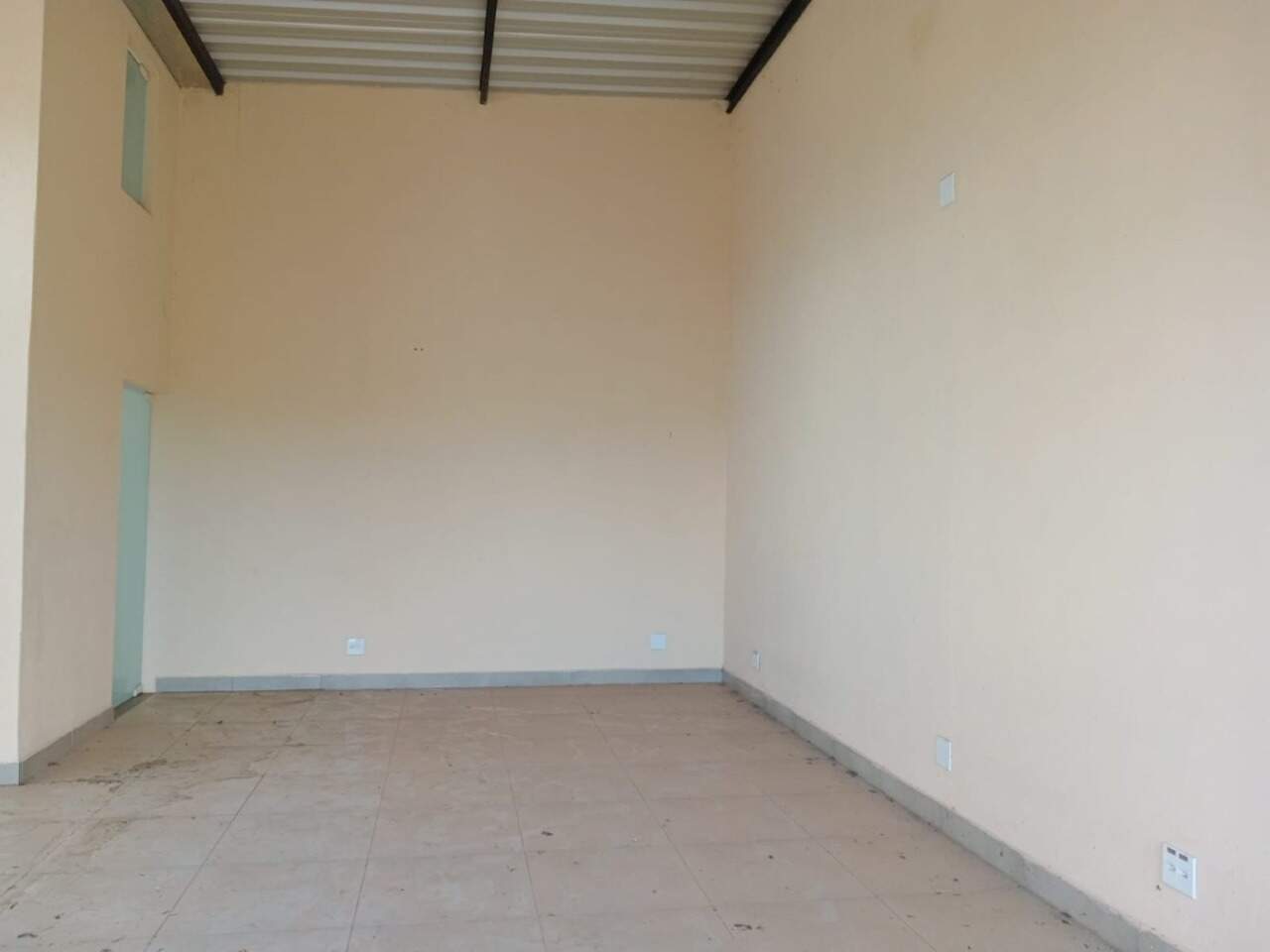 Salão para aluguel no Centro: 