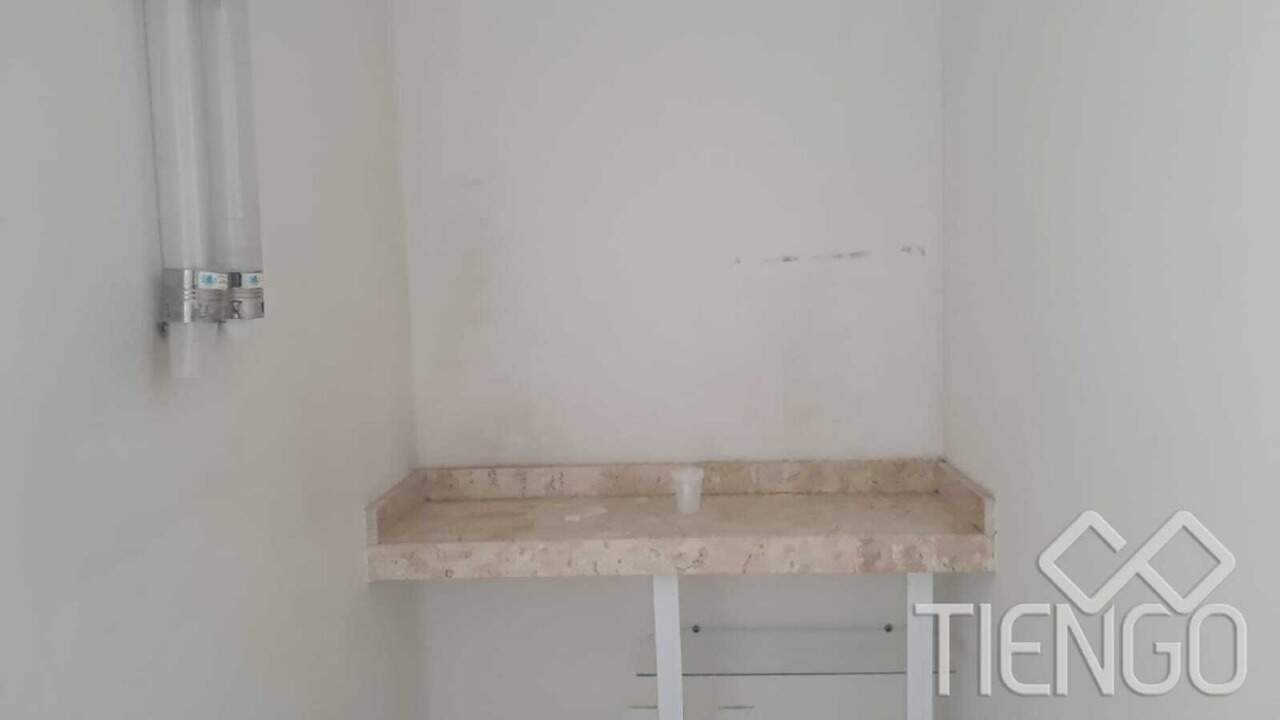 Salão para aluguel no Centro: 