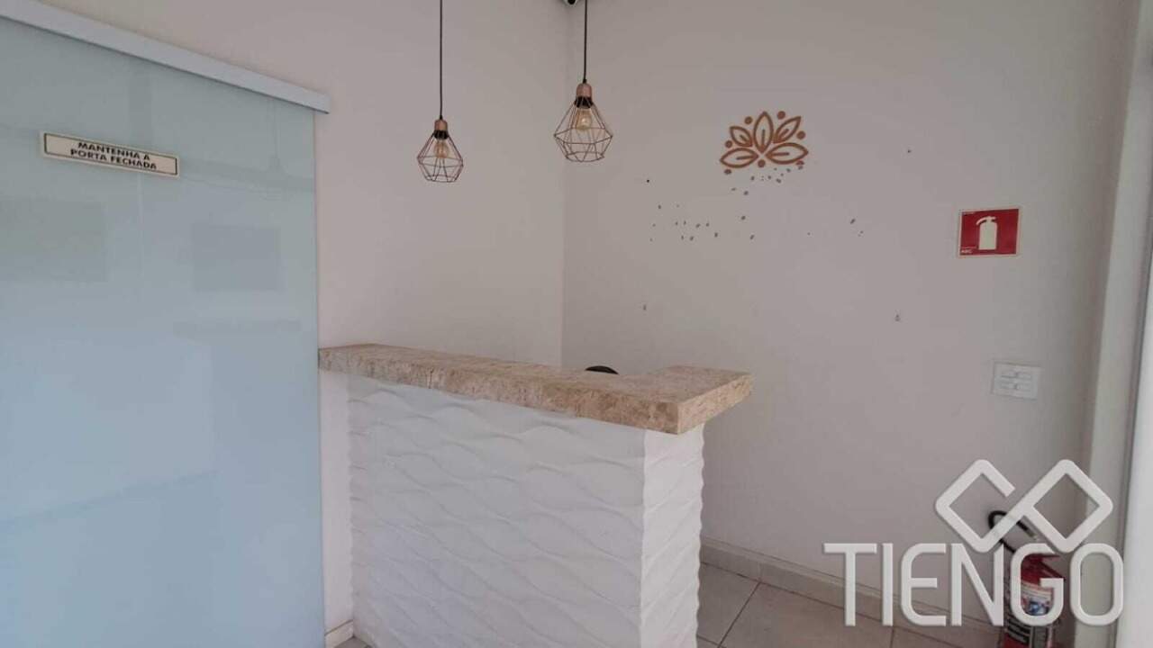 Salão para aluguel no Centro: 