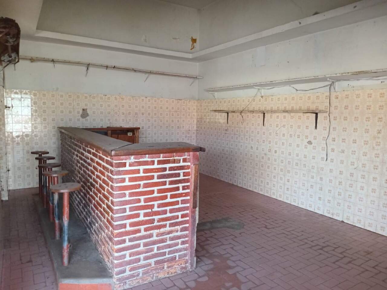 Salão para aluguel no Jardim Ouro Verde: 