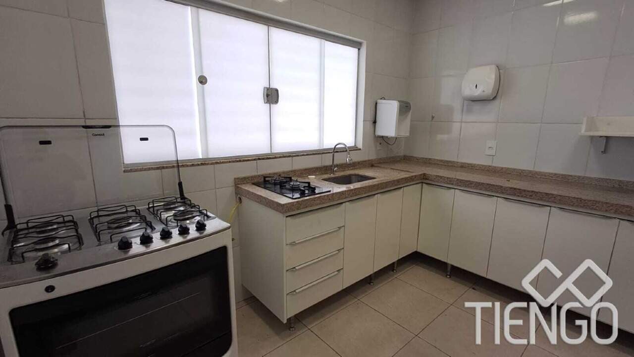 Salão para aluguel no Centro: 