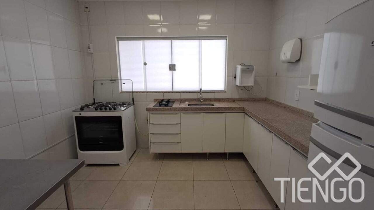 Salão para aluguel no Centro: 