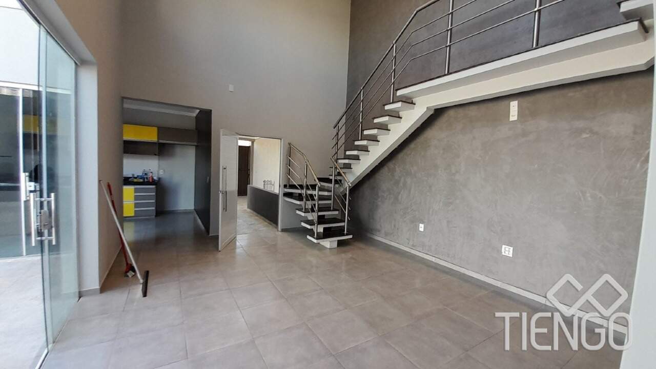 Casa para aluguel no Jardim das Palmeiras: 