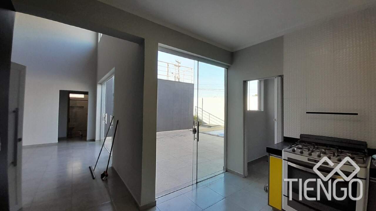 Casa para aluguel no Jardim das Palmeiras: 