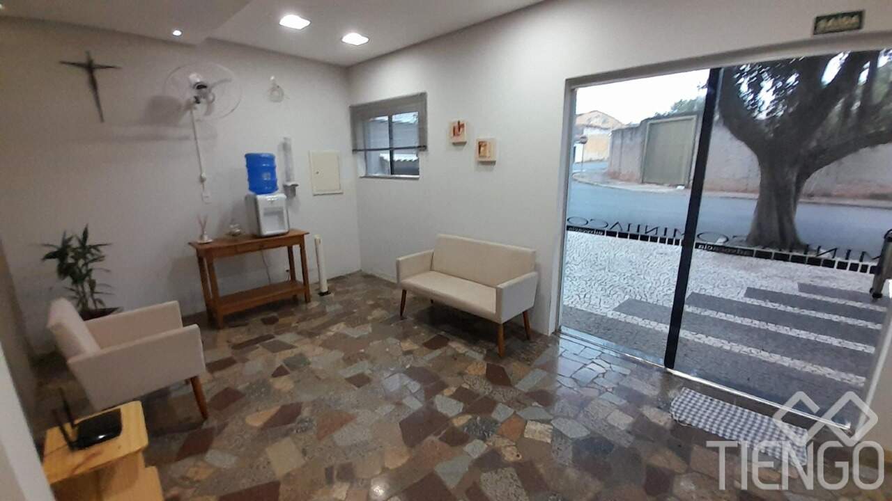 Sala para aluguel no Vila Santa Lúcia: 