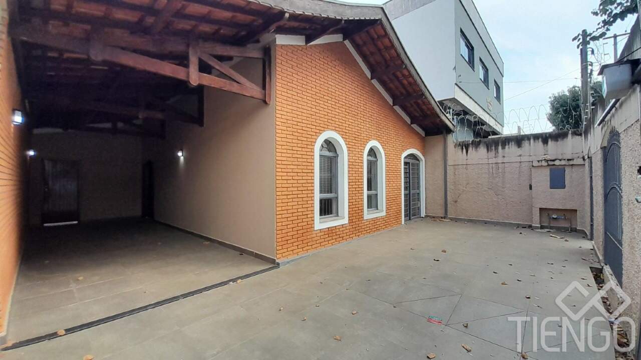 Casa à venda no Jardim Esmeralda: 