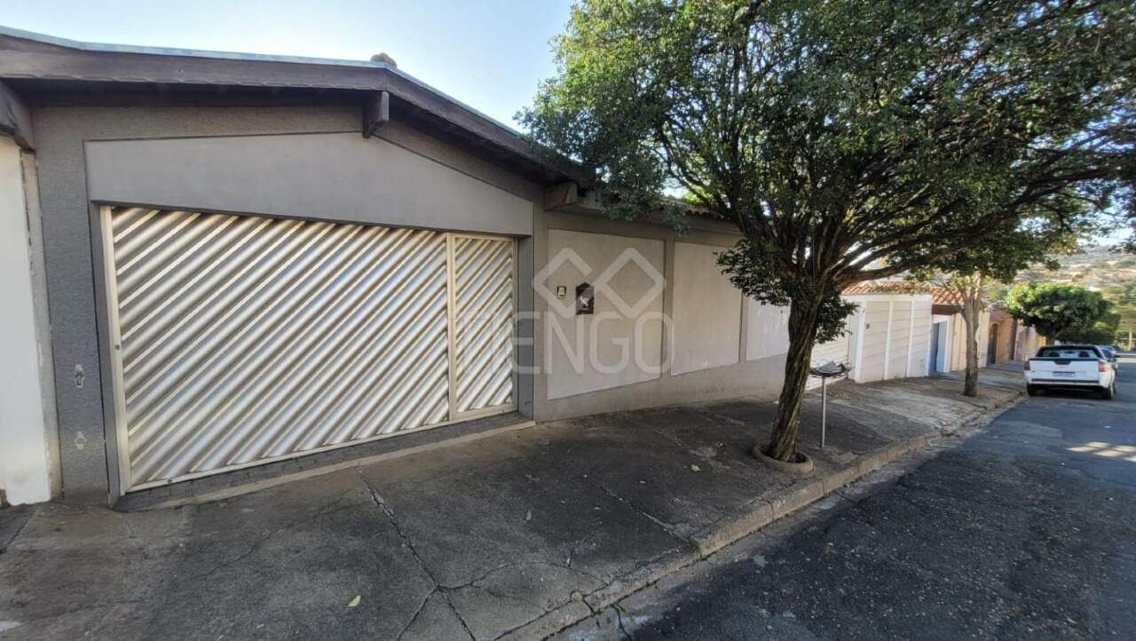 Casa à venda no Jardim Bandeirantes: 