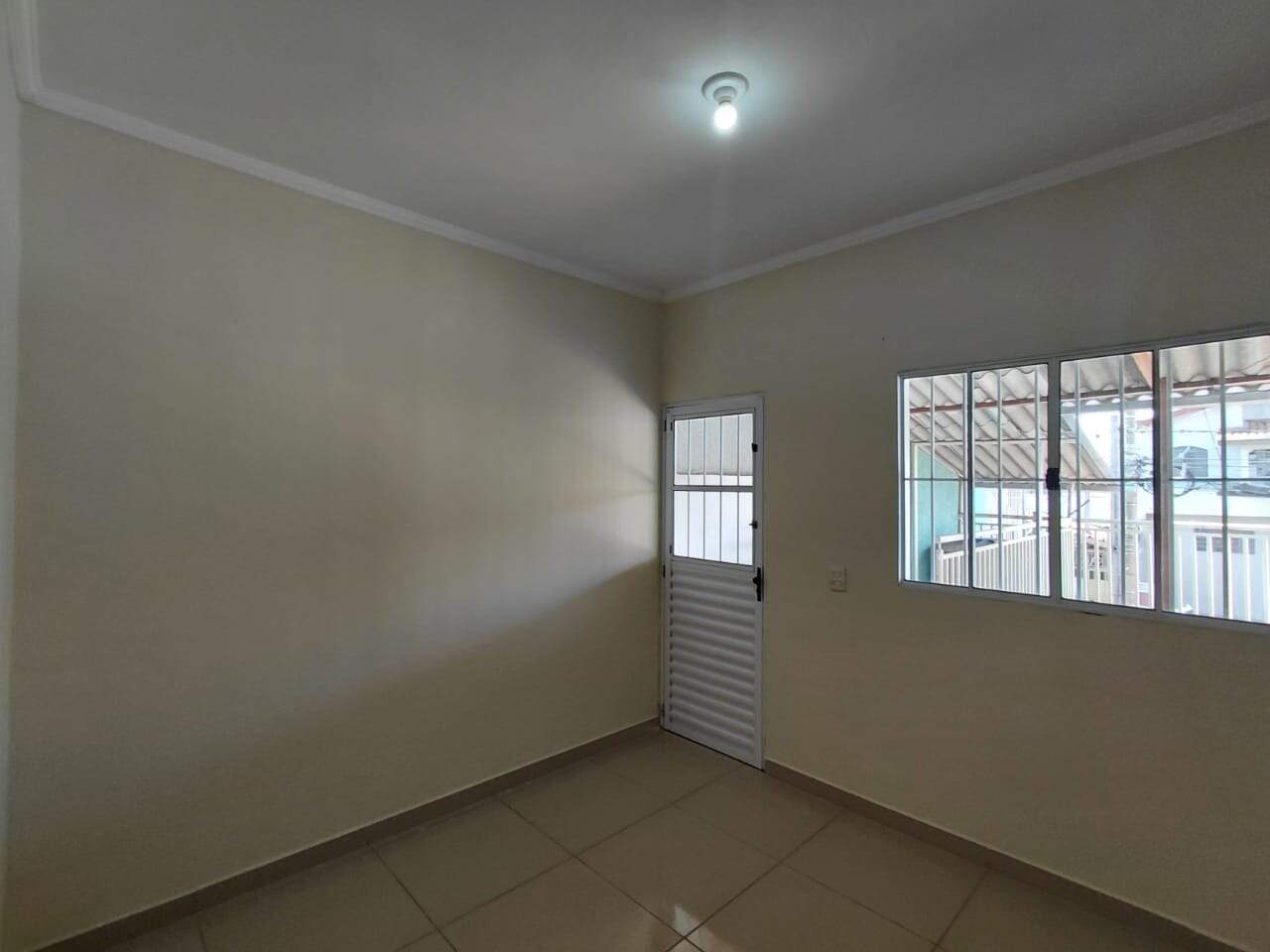 Casa para aluguel no Jardim da Graminha: 