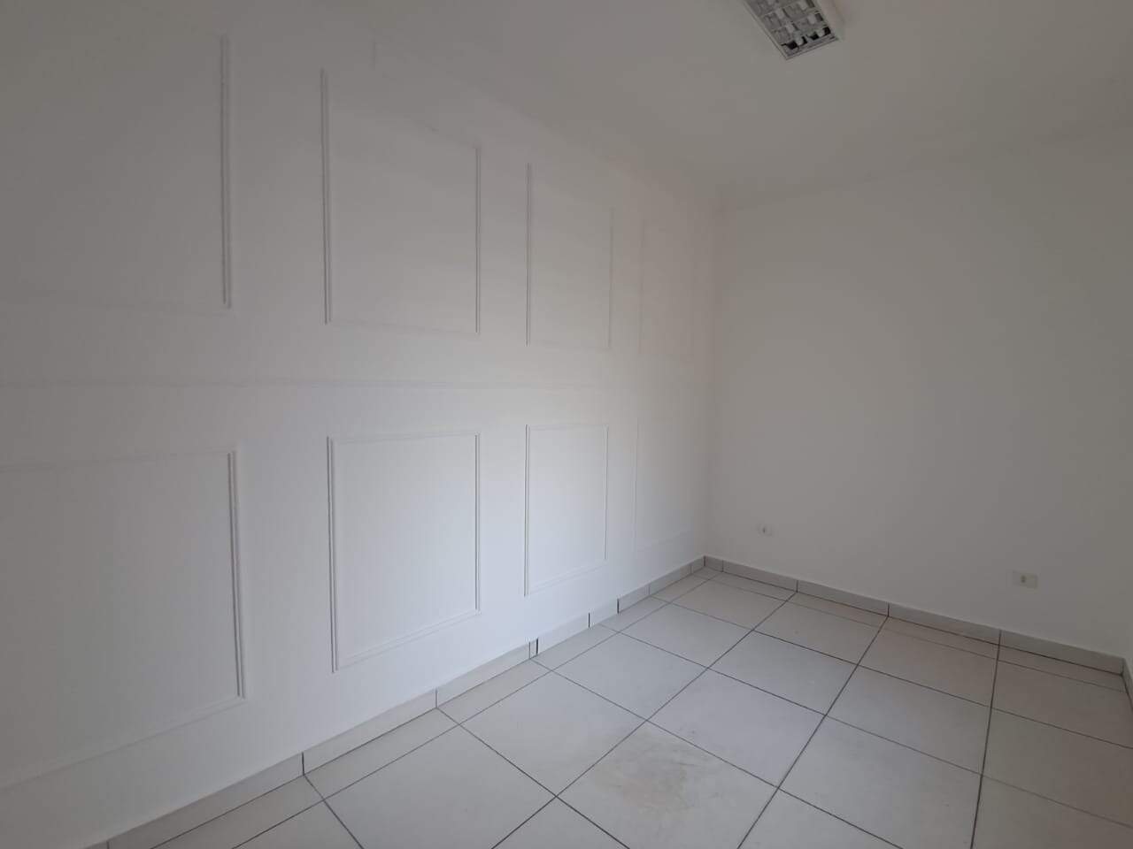 Sala para aluguel no Centro: 