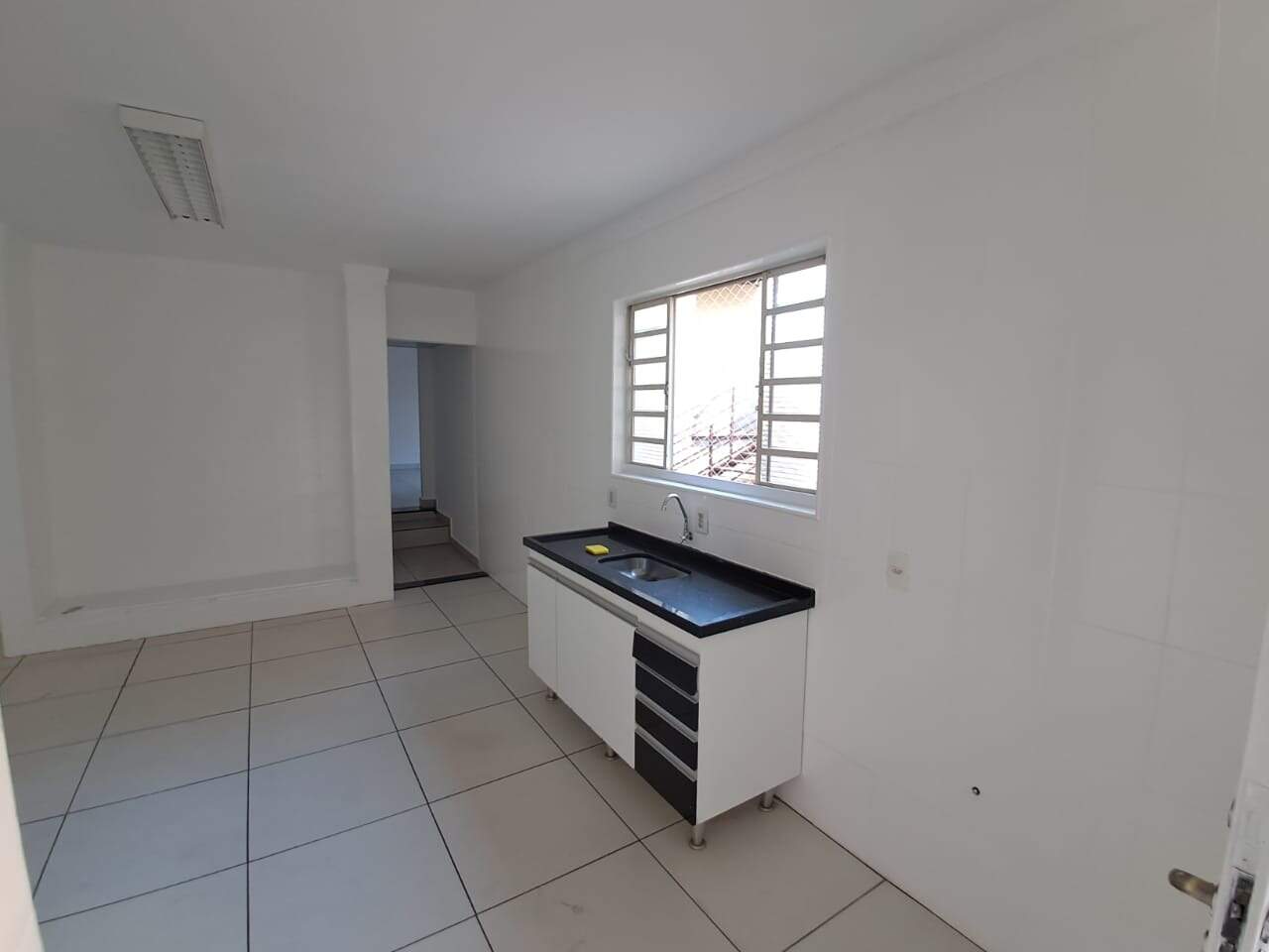 Sala para aluguel no Centro: 