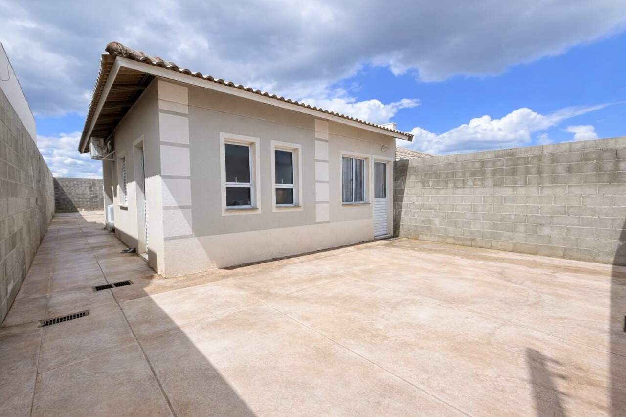 Casa à venda no Jardim Primavera: 