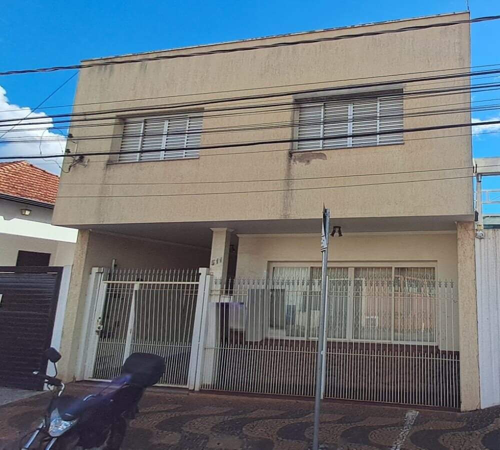 Casa à venda no Centro: 