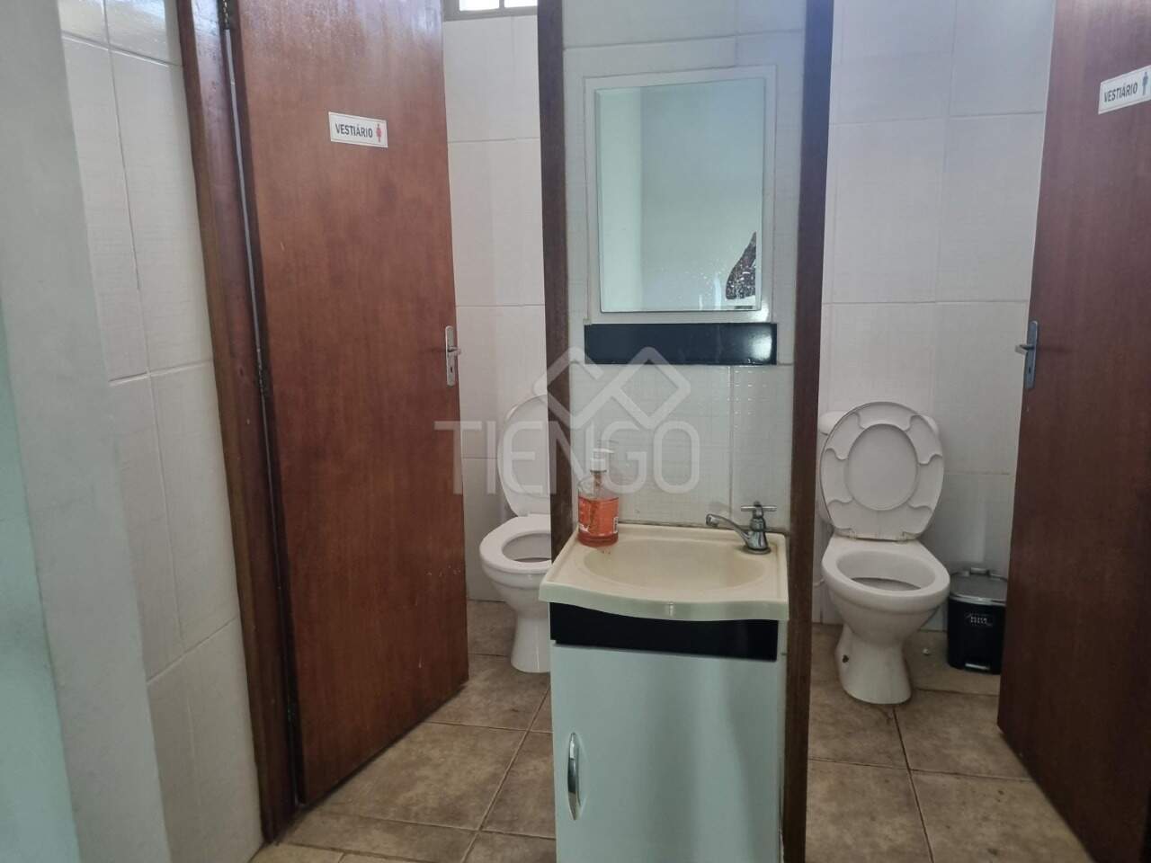 Sala para aluguel no Centro: 