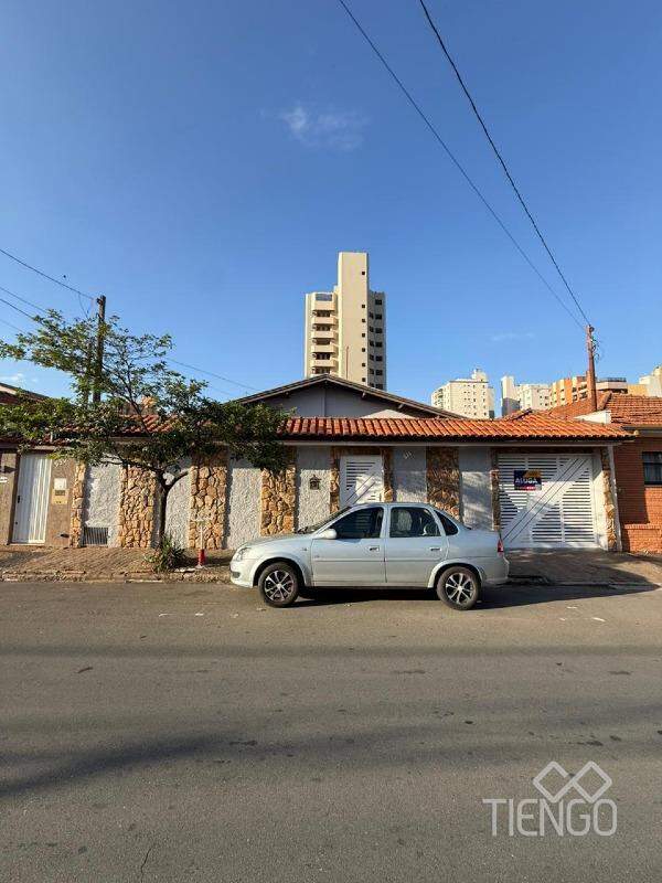 Casa para aluguel no Centro: 