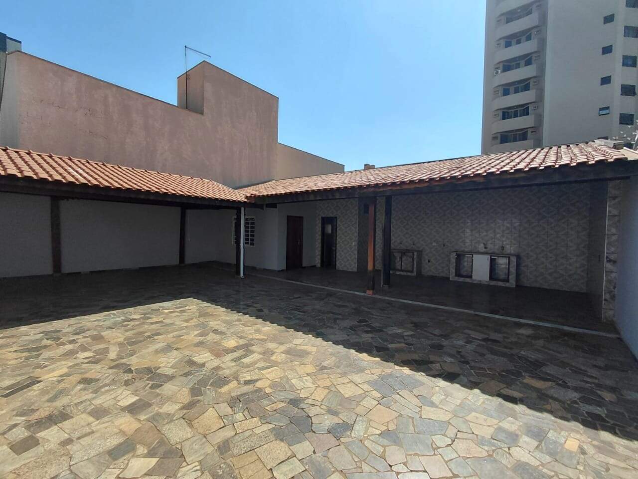 Casa para aluguel no Centro: 