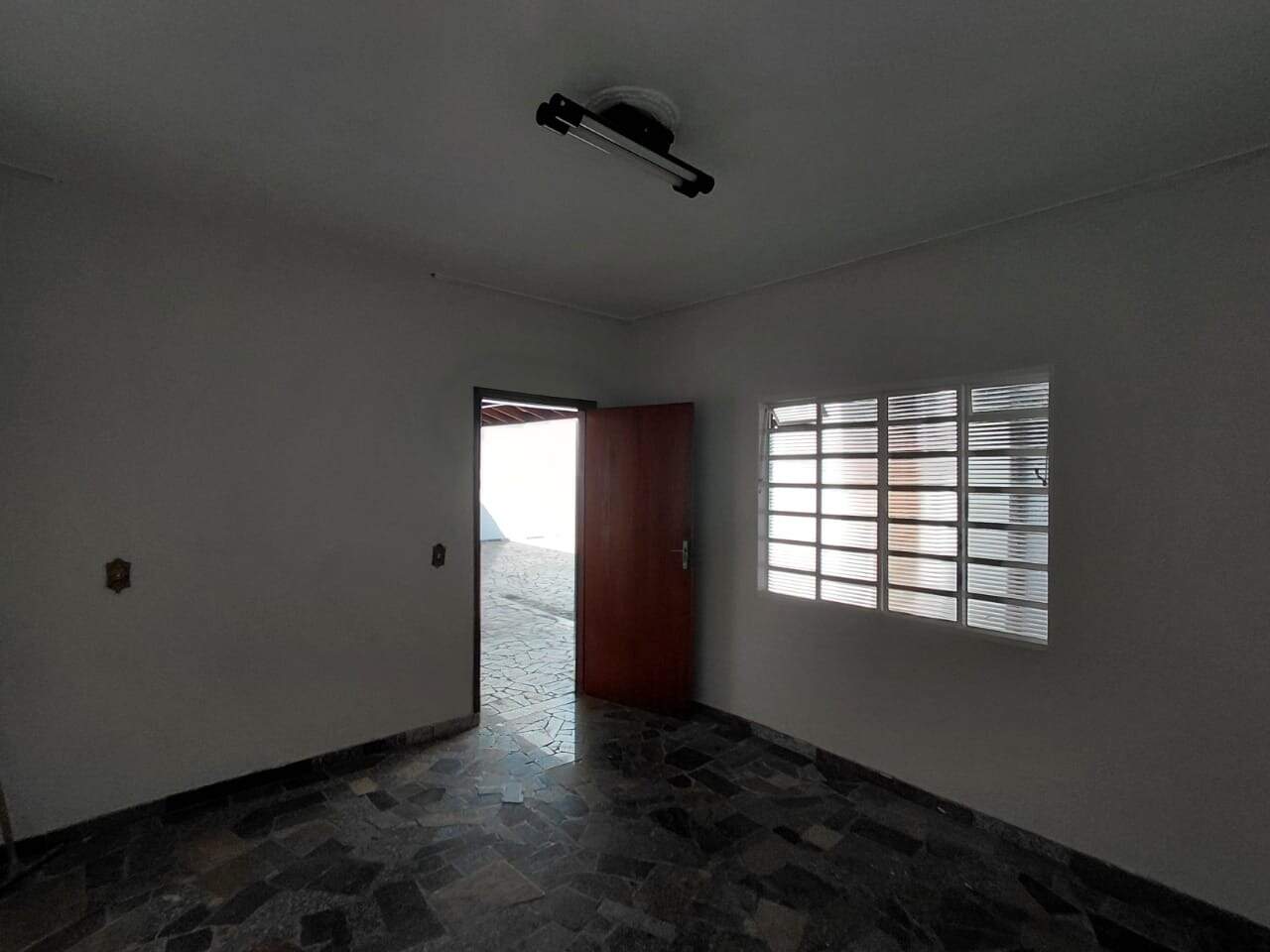 Casa para aluguel no Centro: 