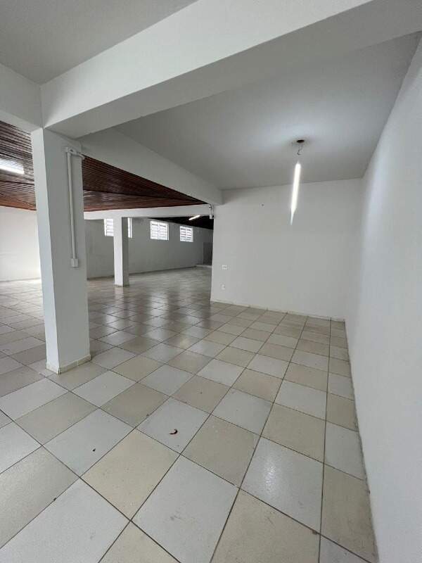 Casa à venda no Jardim Residencial Village: 