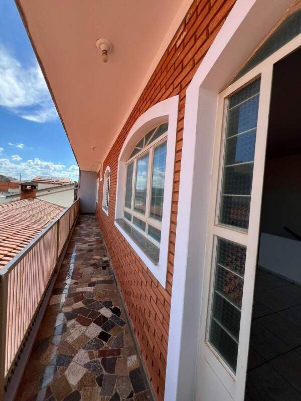 Casa à venda no Jardim Residencial Village: 