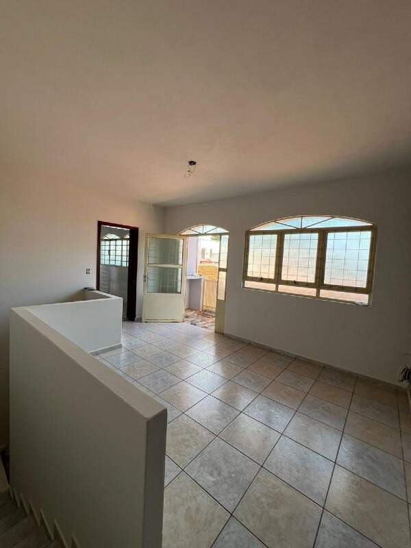 Casa à venda no Jardim Residencial Village: 