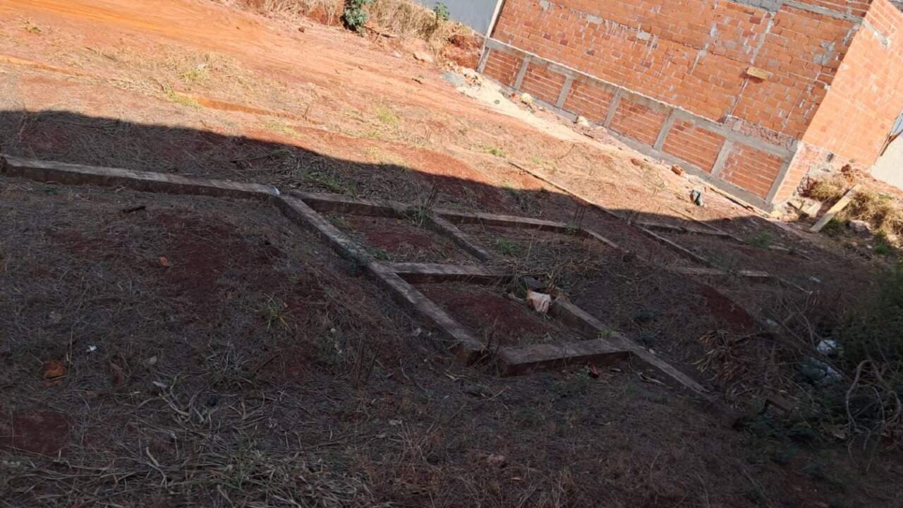 Lote à venda no Residencial Colinas do Engenho I: 