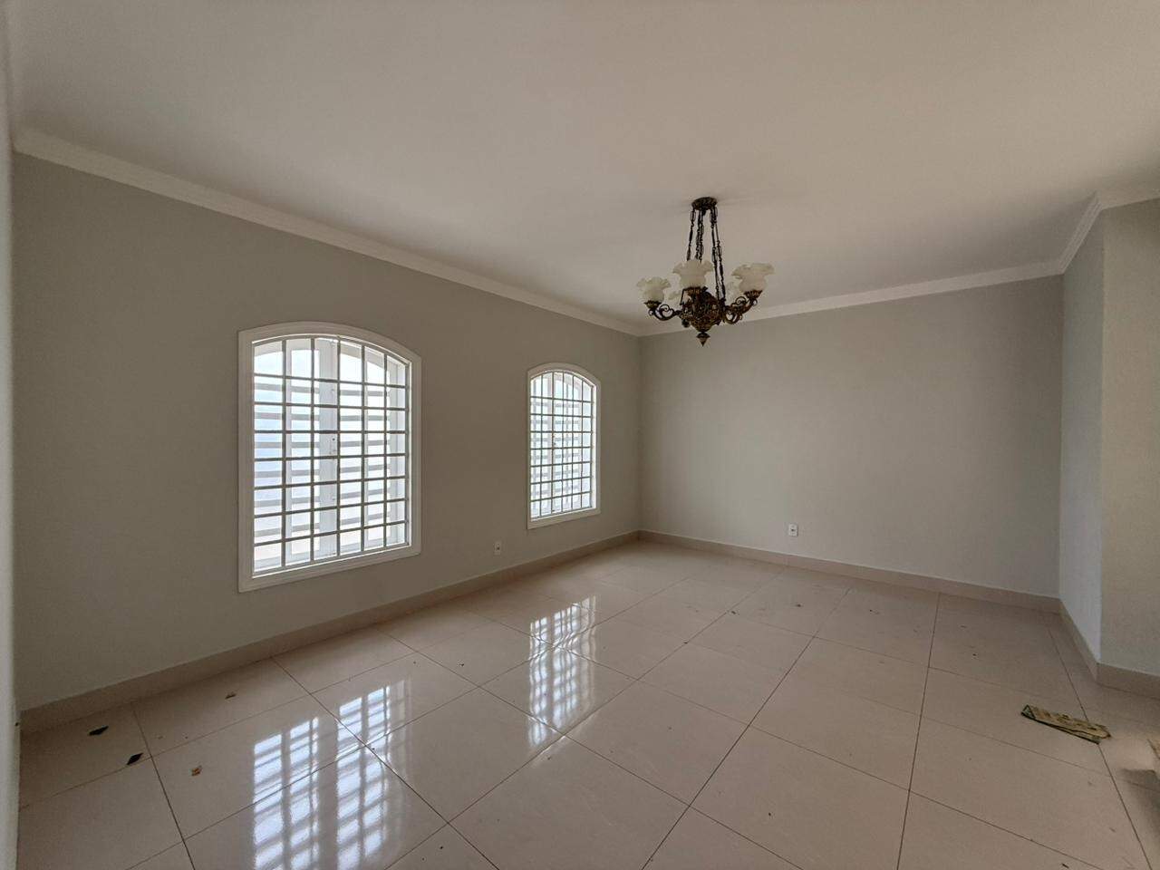 Casa à venda no Jardim Caieira: 