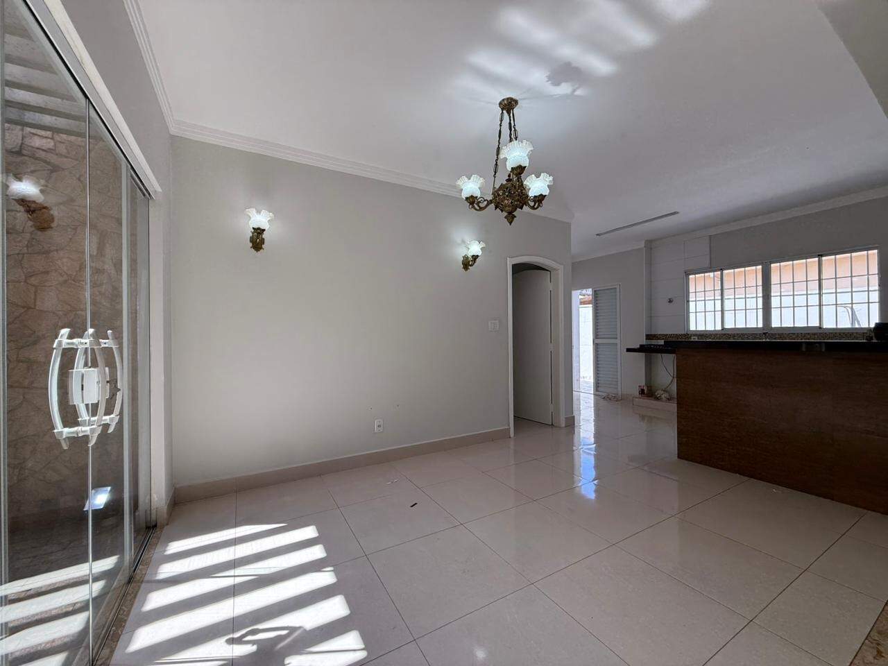 Casa à venda no Jardim Caieira: 