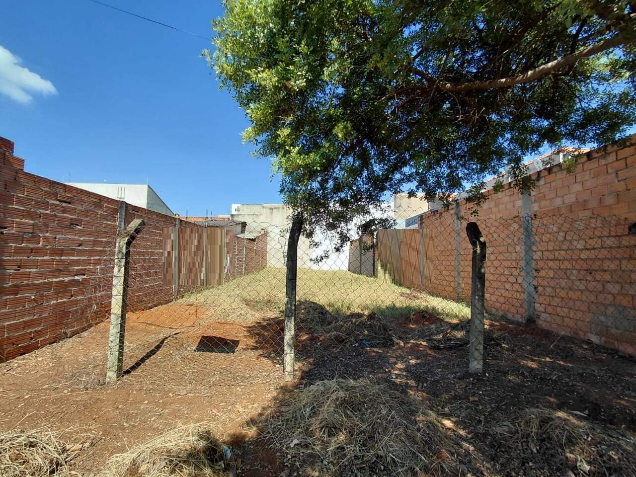 Lote à venda no Parque Pompeu: 