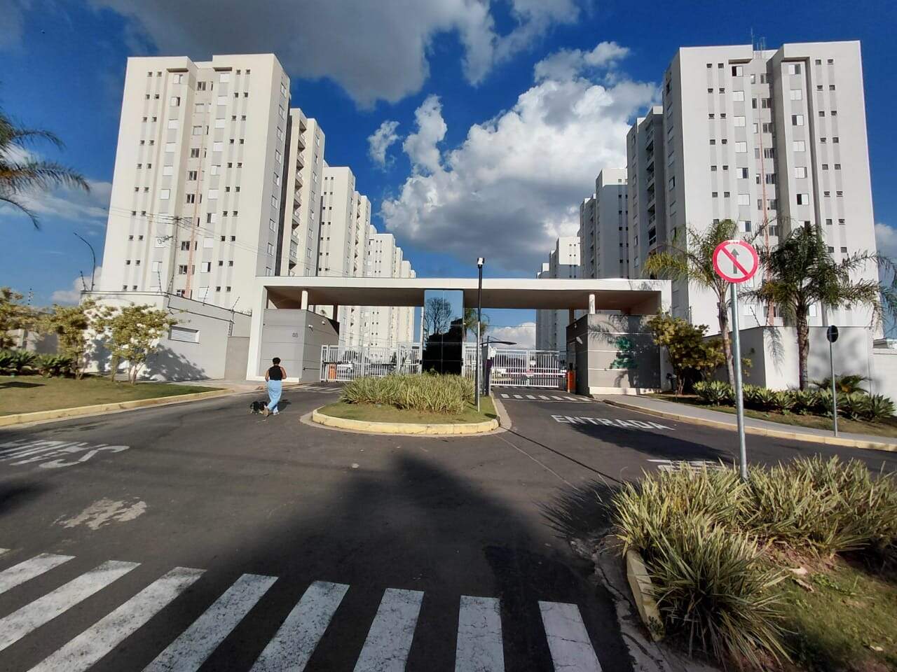 Apartamento para aluguel no Vale das Esmeraldas: 