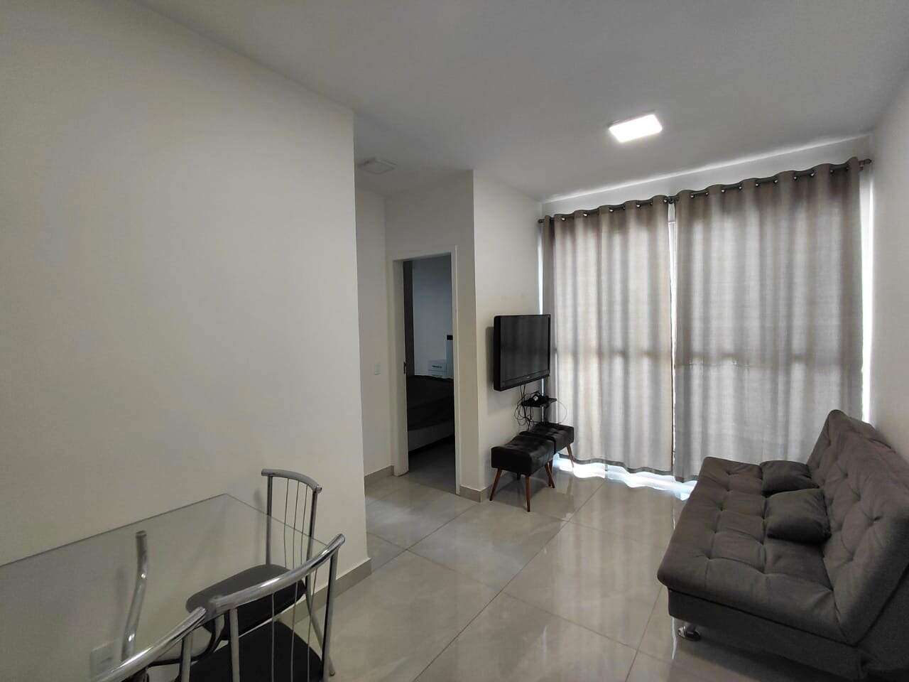 Apartamento para aluguel no Vale das Esmeraldas: 