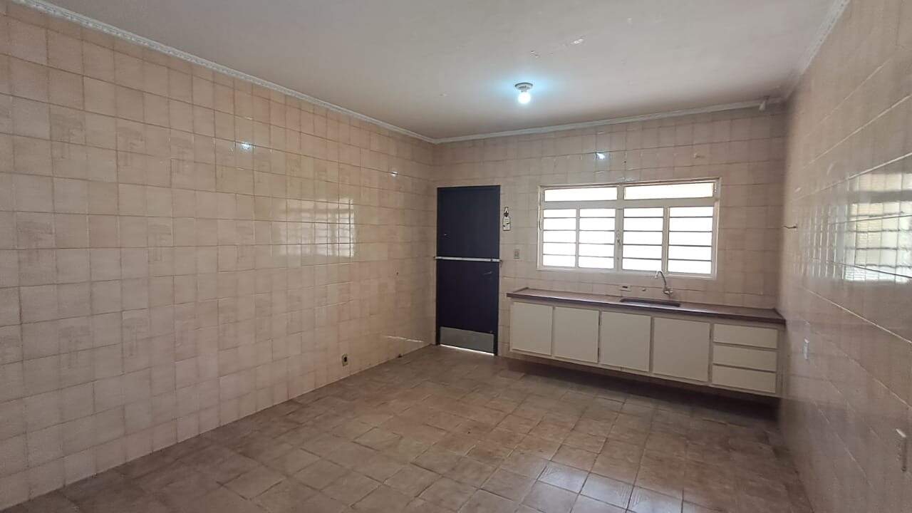 Casa para aluguel no Jardim Santo André: 