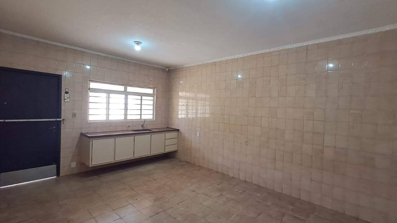 Casa para aluguel no Jardim Santo André: 