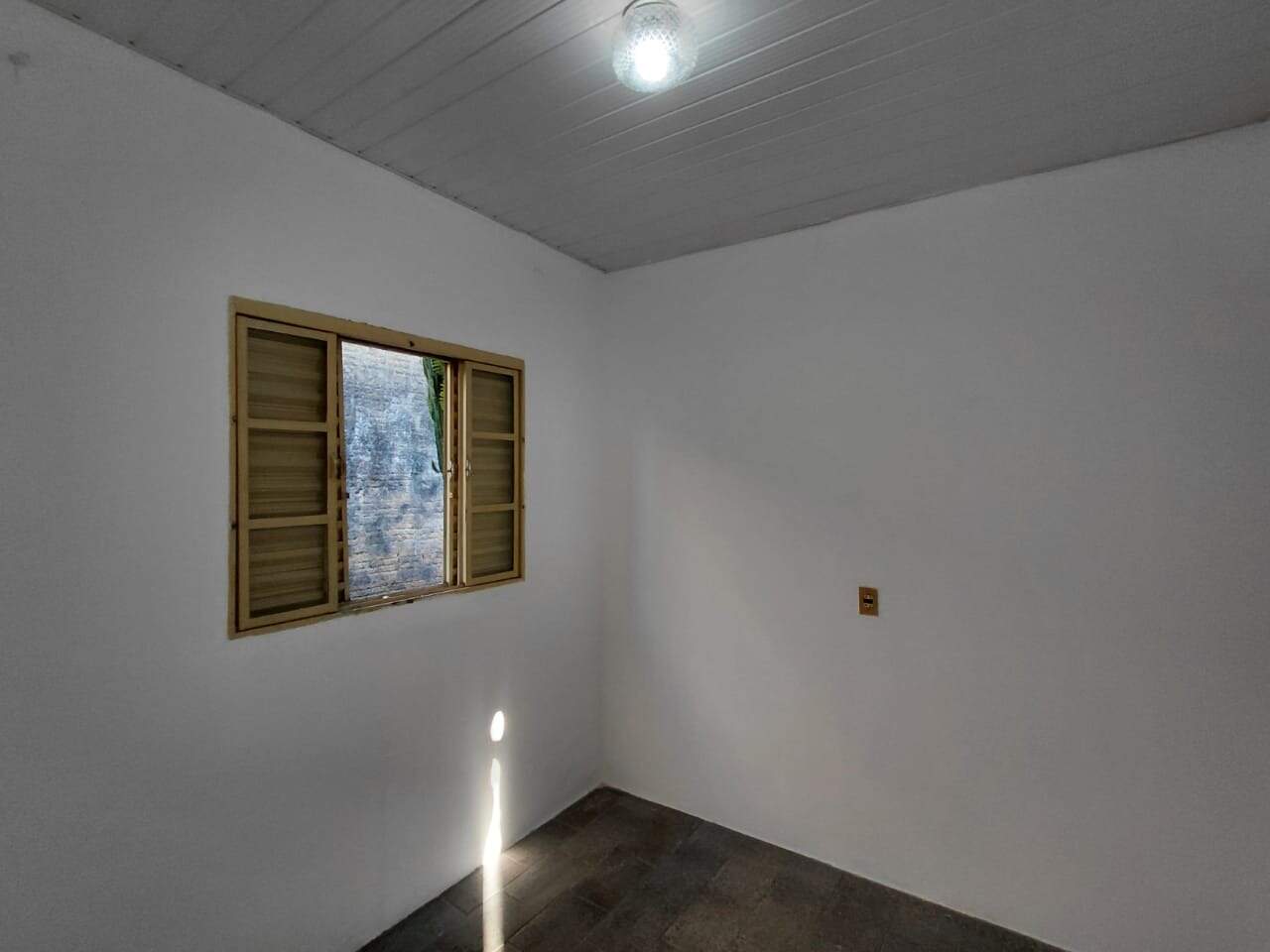 Casa para aluguel no Vila Teixeira Marques: 