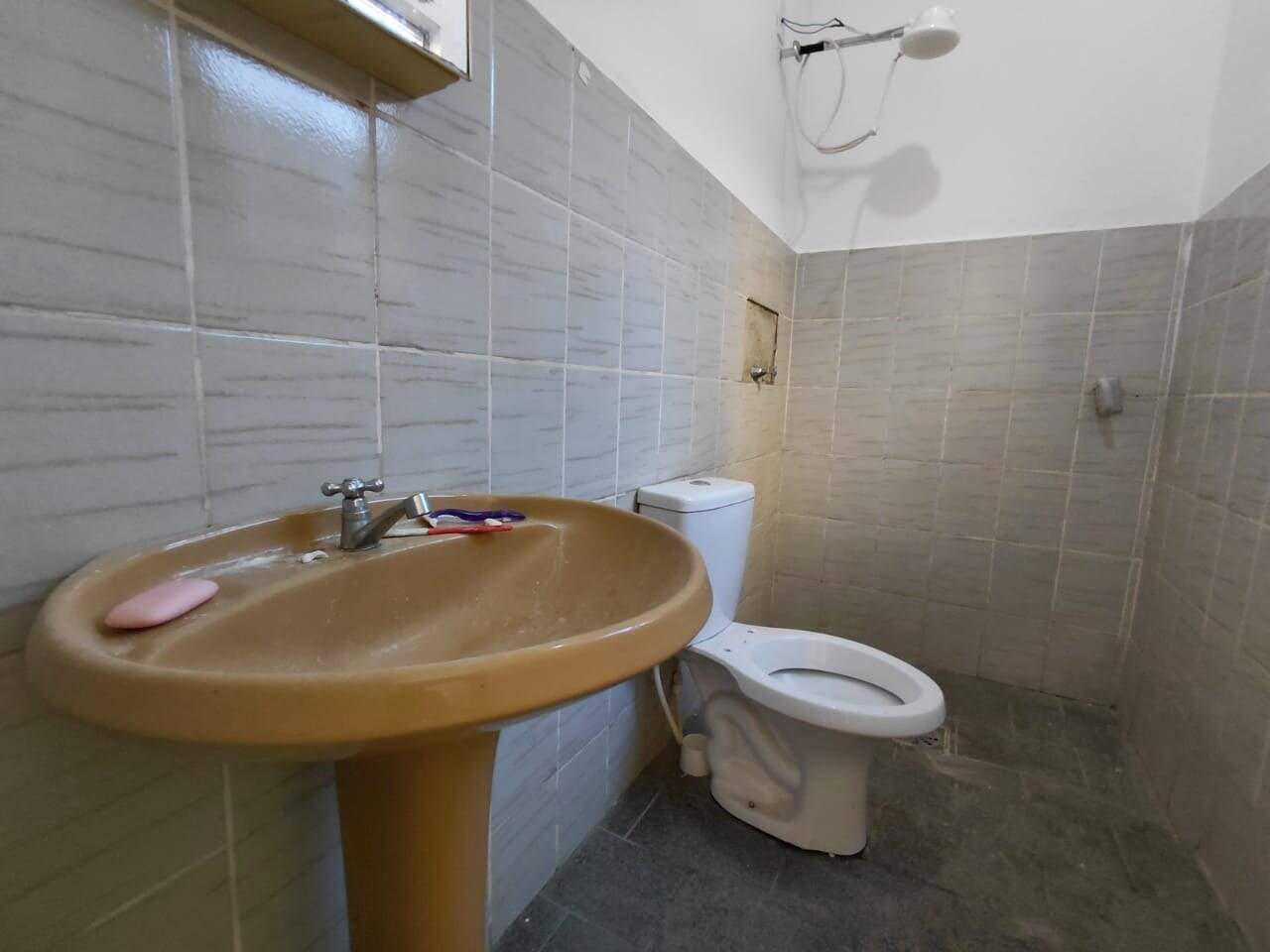 Casa para aluguel no Vila Teixeira Marques: 