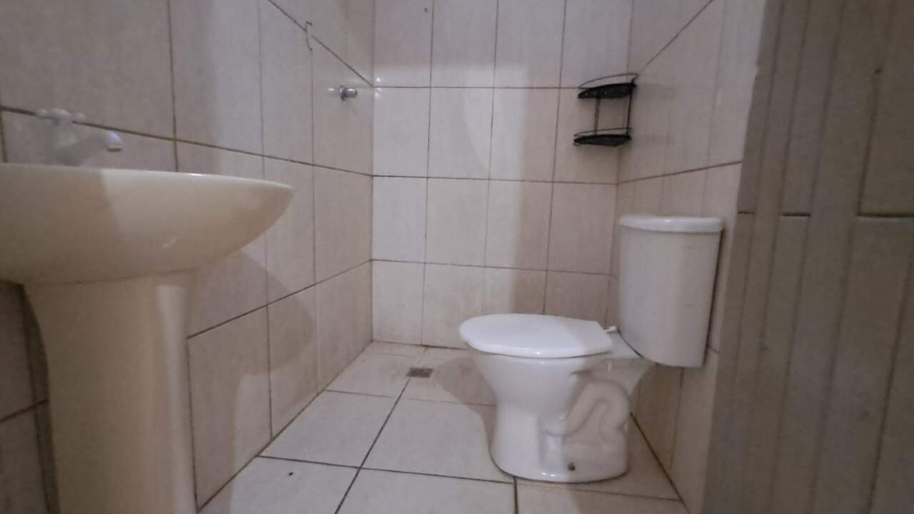 Casa para aluguel no Parque Hippolyto: 