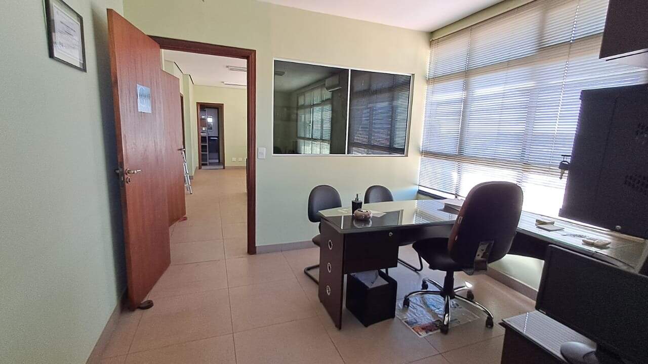 Sala para aluguel no Centro: 