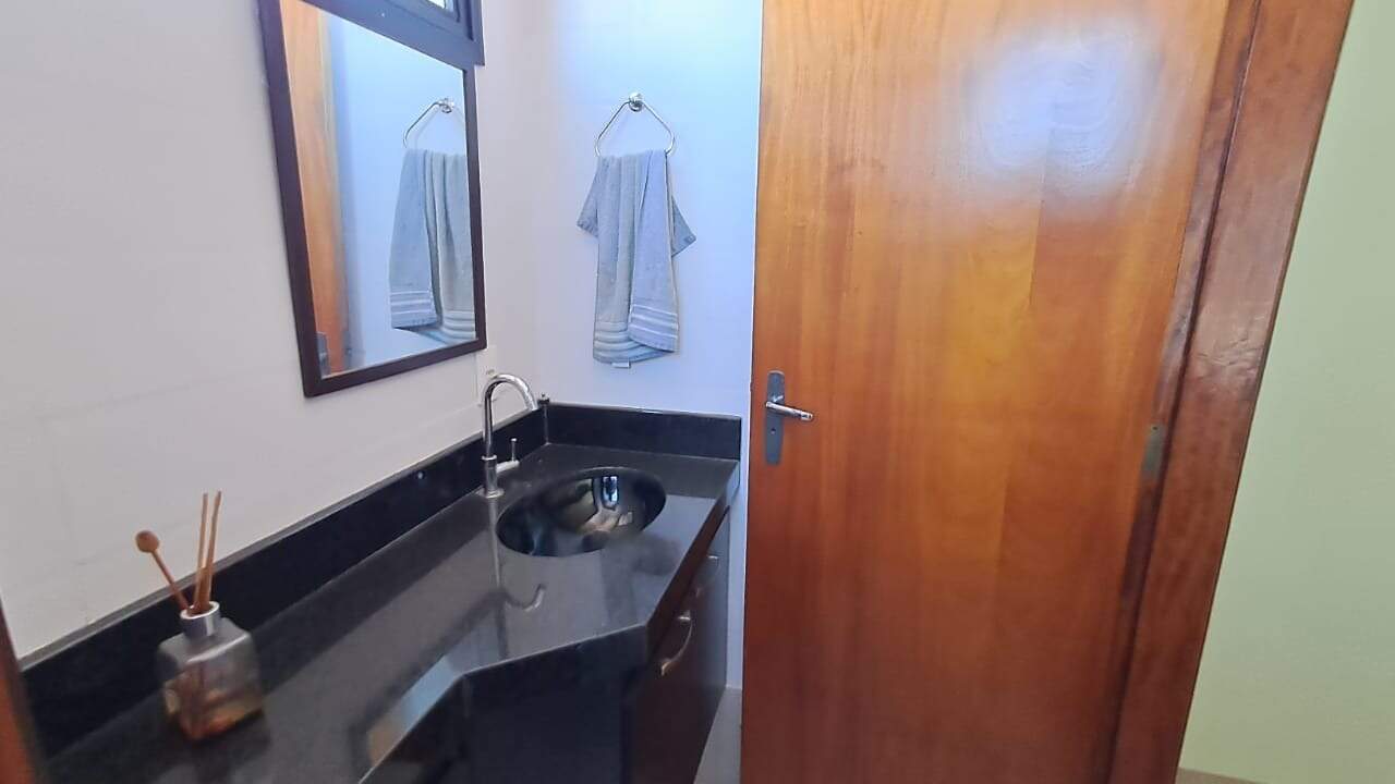 Sala para aluguel no Centro: 