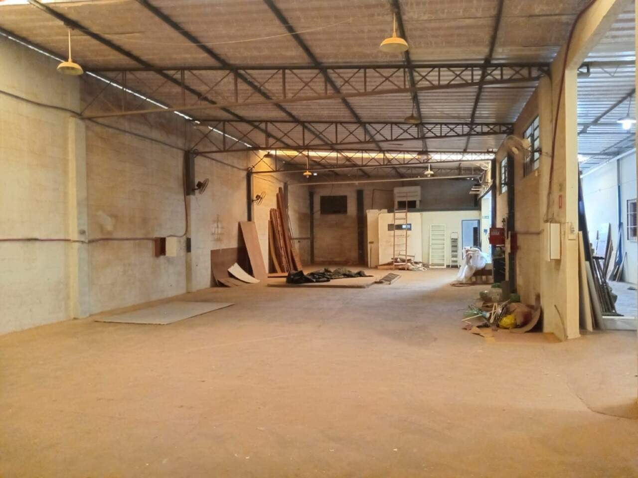 Salão para aluguel no Jardim Barão de Souza Queiroz: 