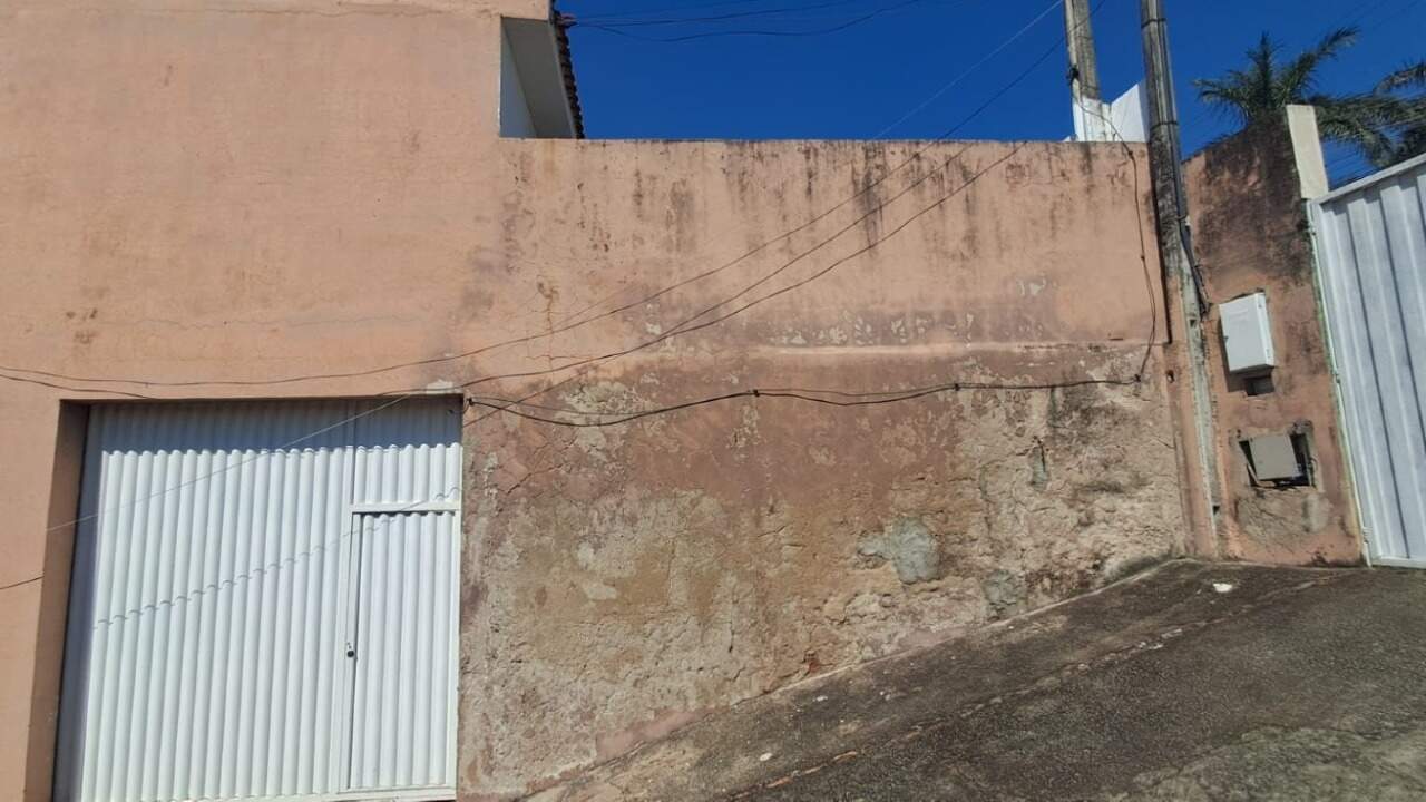 Salão para aluguel no Vila Queiroz: 