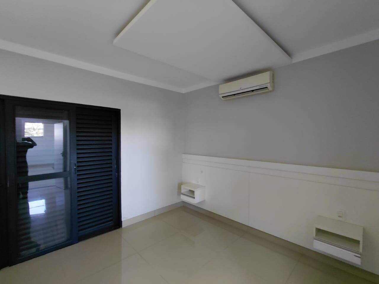 Casa para aluguel no Vale das Oliveiras: 