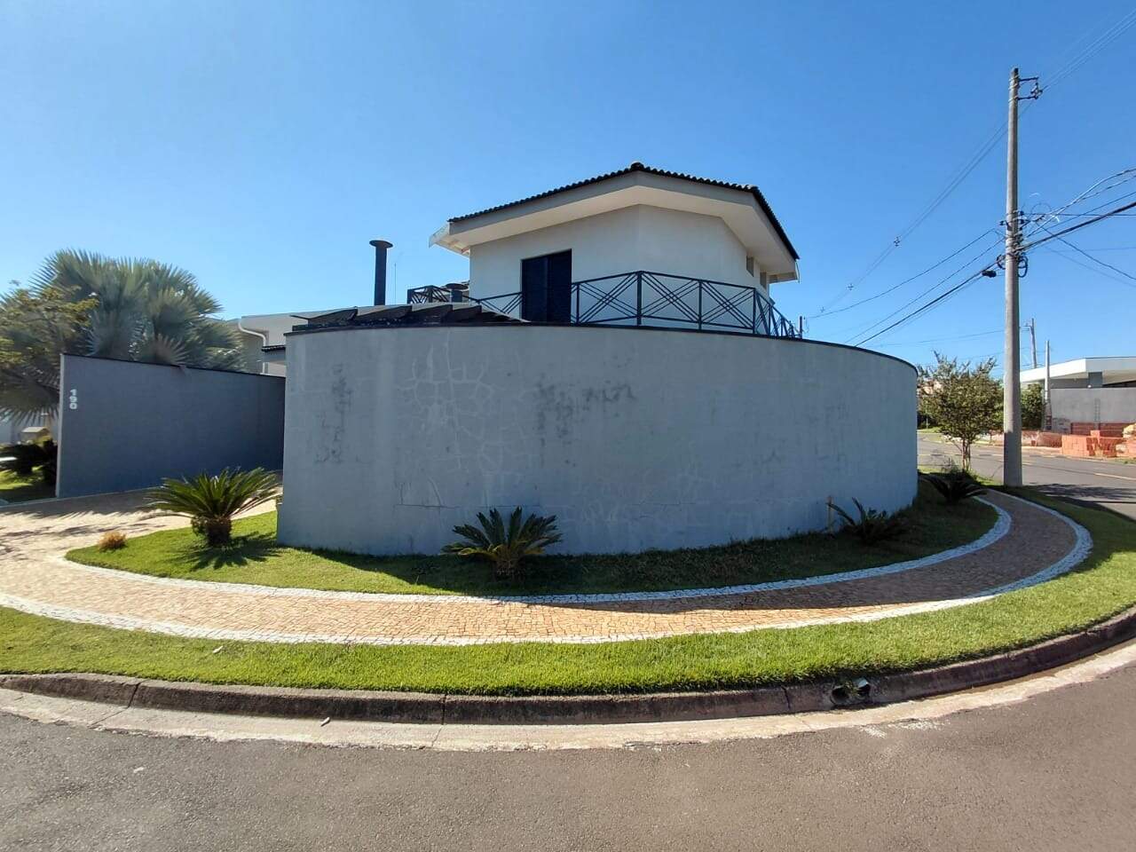 Casa para aluguel no Vale das Oliveiras: 