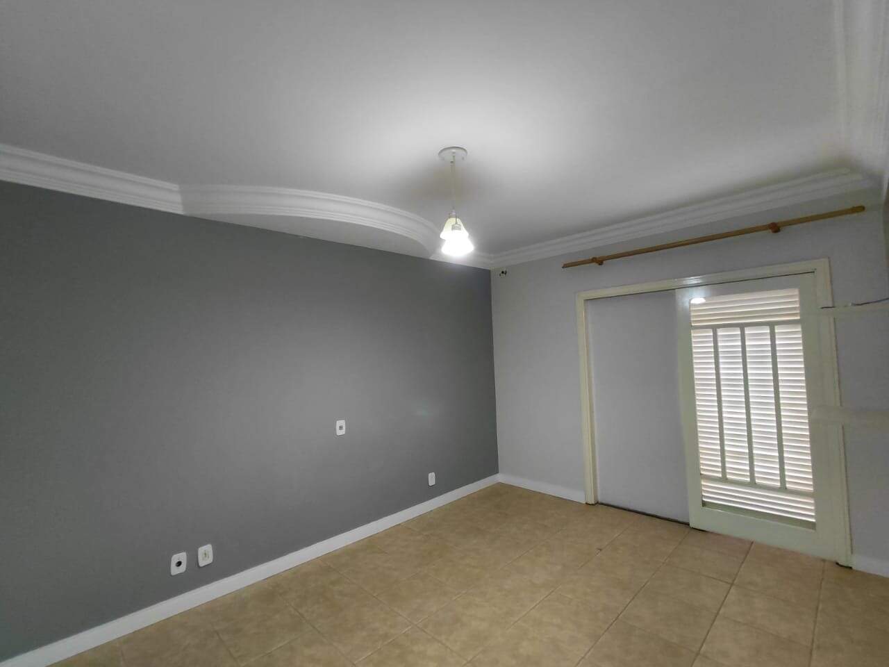 Casa para aluguel no Portal das Rosas: 