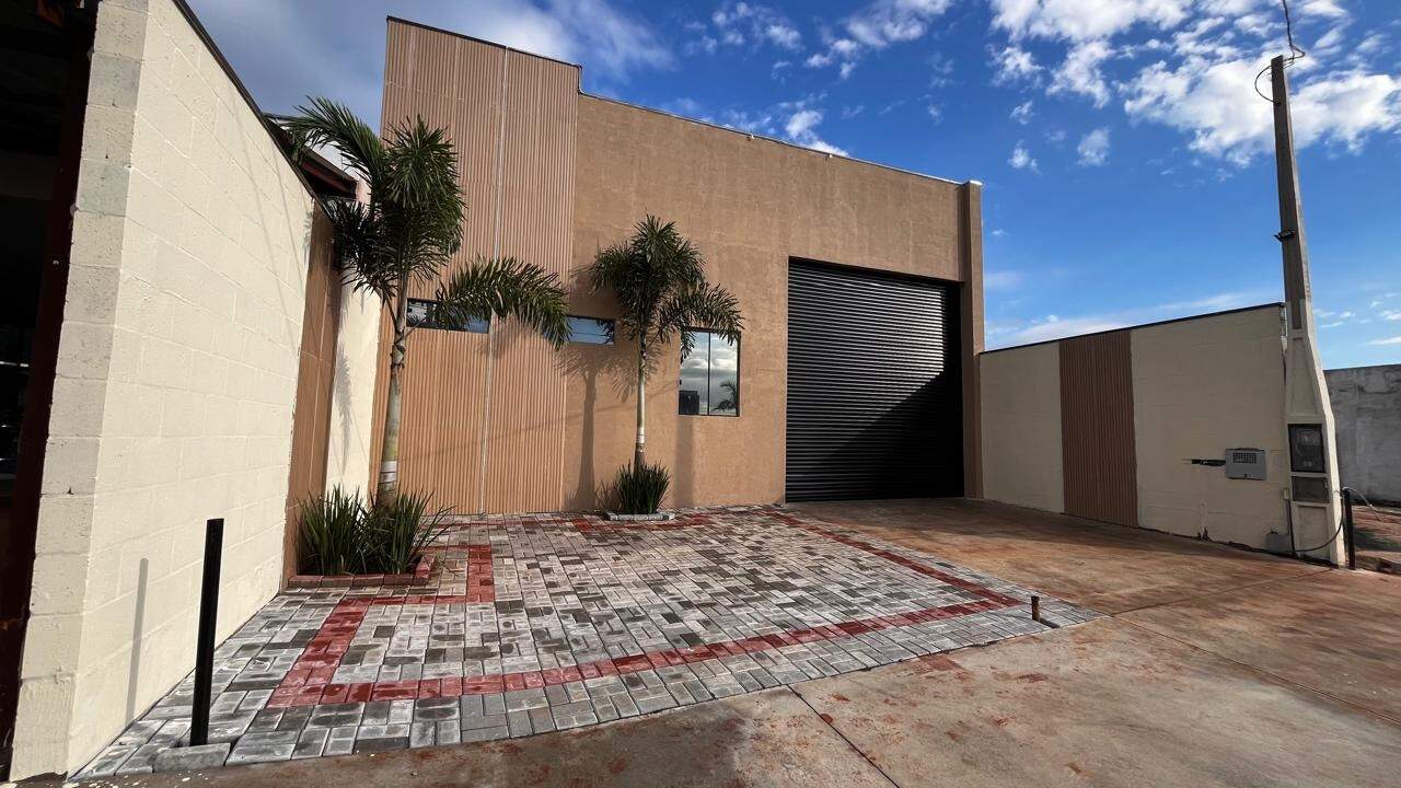 Salão para aluguel no Residencial Colinas do Engenho I: 