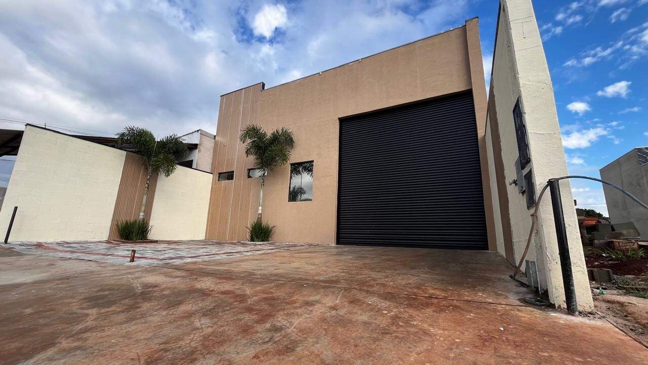 Salão para aluguel no Residencial Colinas do Engenho I: 