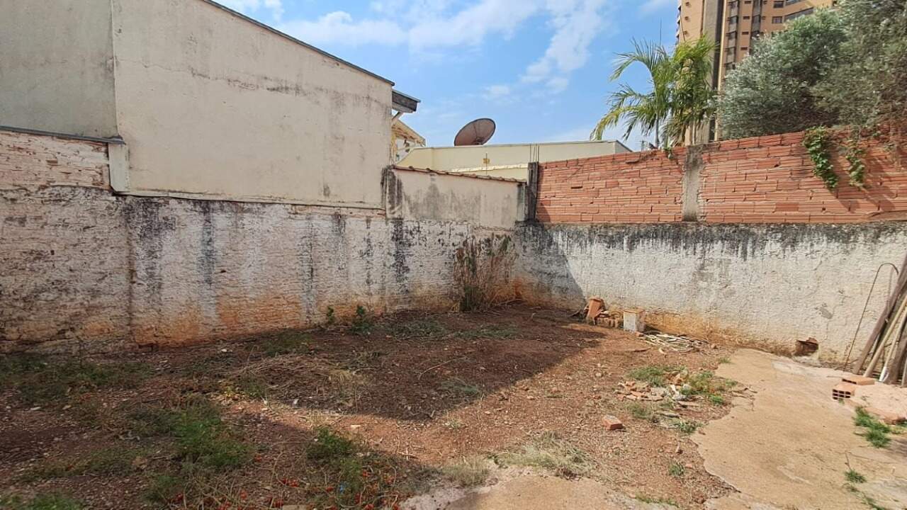 Casa à venda no Centro: 