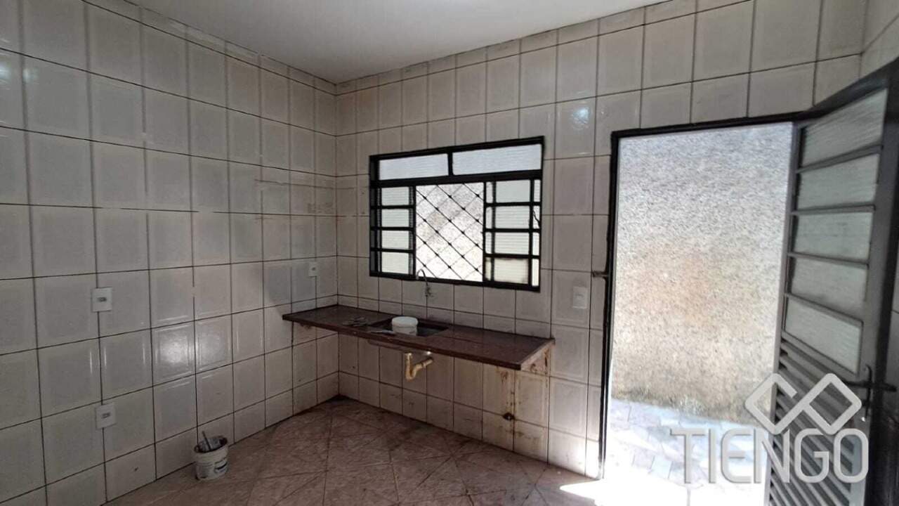 Casa para aluguel no Vila Rosana: 