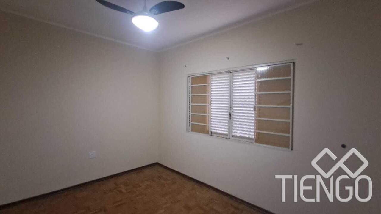 Casa para aluguel no Vila Castelar: 
