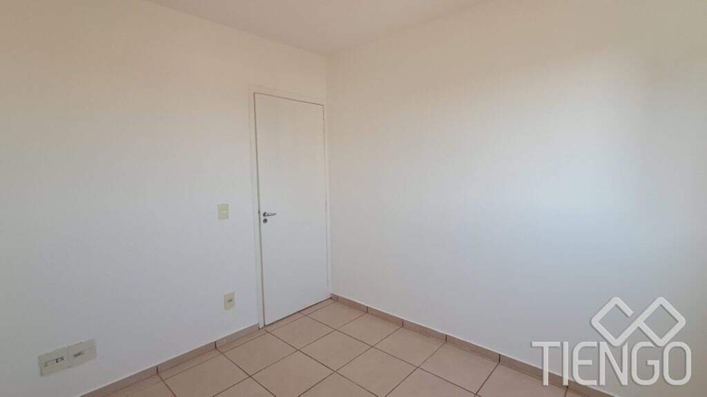 Apartamento para aluguel no Chácaras Antonieta: 