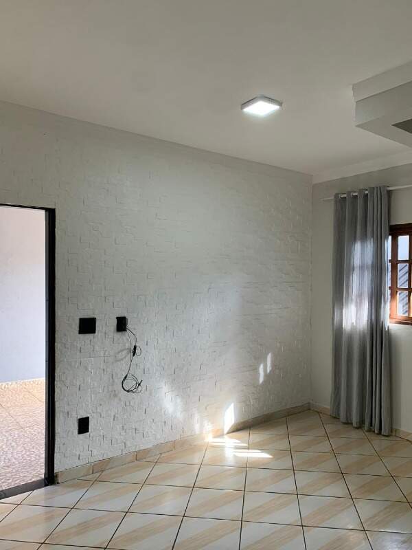 Casa para aluguel no Jardim Residencial Victório Lucato: 