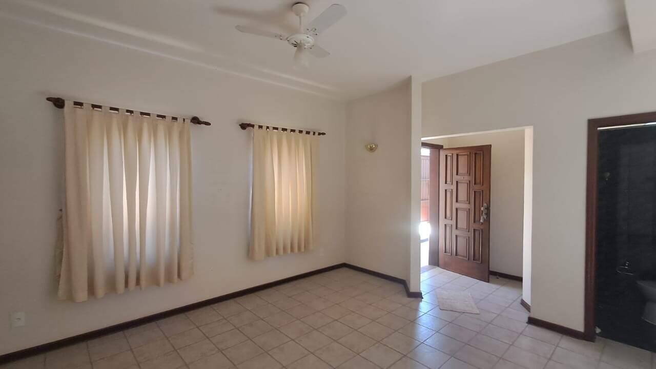 Casa para aluguel no Vila Cristóvam: 