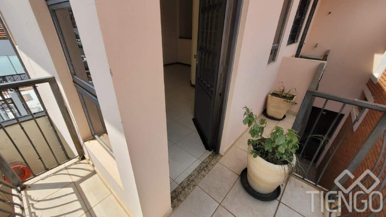 Casa para aluguel no Centro: 